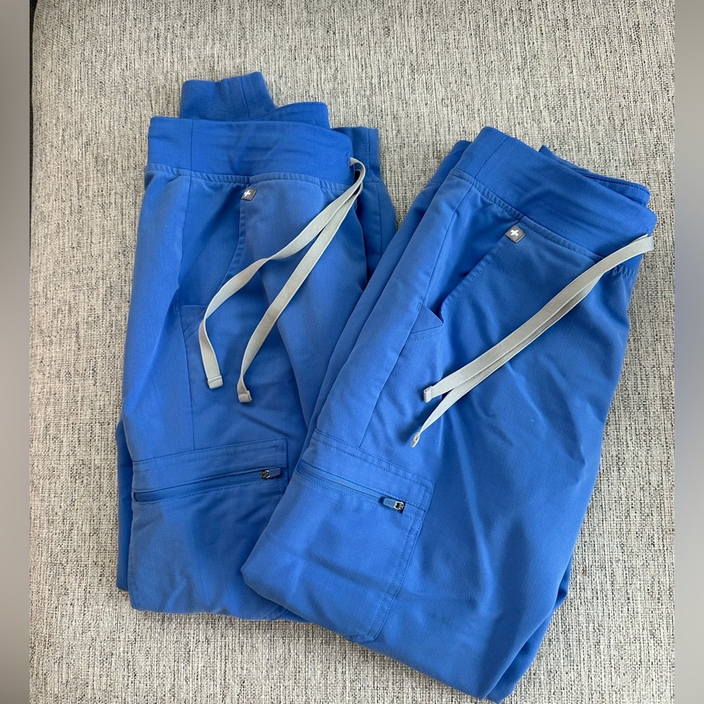 FIGS Ceil Blue Women’s size small joggers
